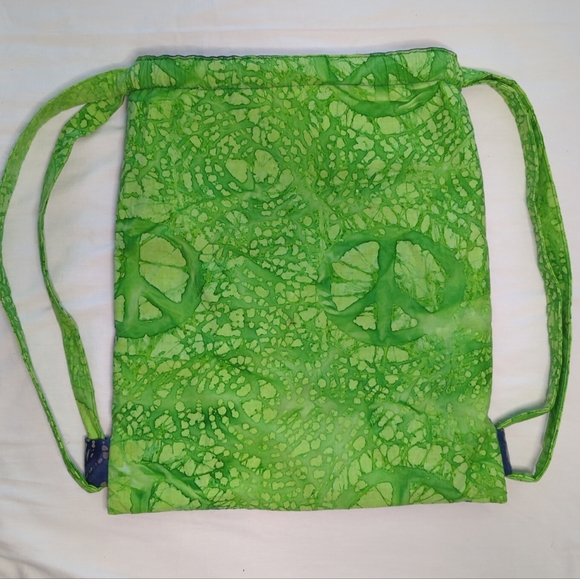 Handmade Green And Blue Batik/Tie-dye Ruffles And Drawstring Backpack - Picture 6 of 10